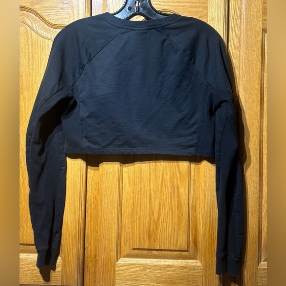 NWOT Gymshark Black Cropped Light Sweatshirt Women’s Small - Picture 5 of 6